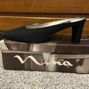 Nina Berta Black French kitten heel